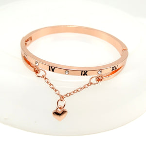Popular style Popular Simple Love Roman numeral bracelet fringe peach heart bracelet Women's Korean Edition Fashion Jewelry