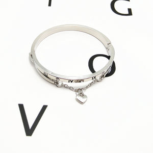 Popular style Popular Simple Love Roman numeral bracelet fringe peach heart bracelet Women's Korean Edition Fashion Jewelry